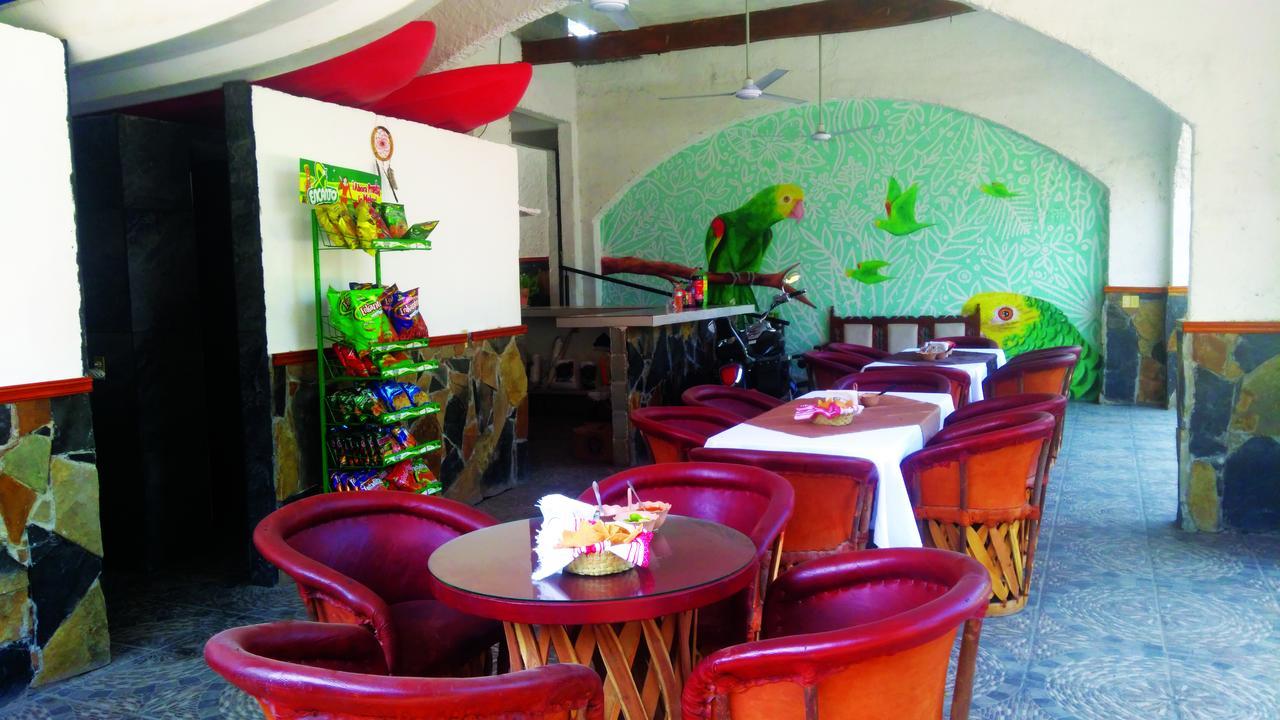 Hotel Falcon Tamasopo Extérieur photo