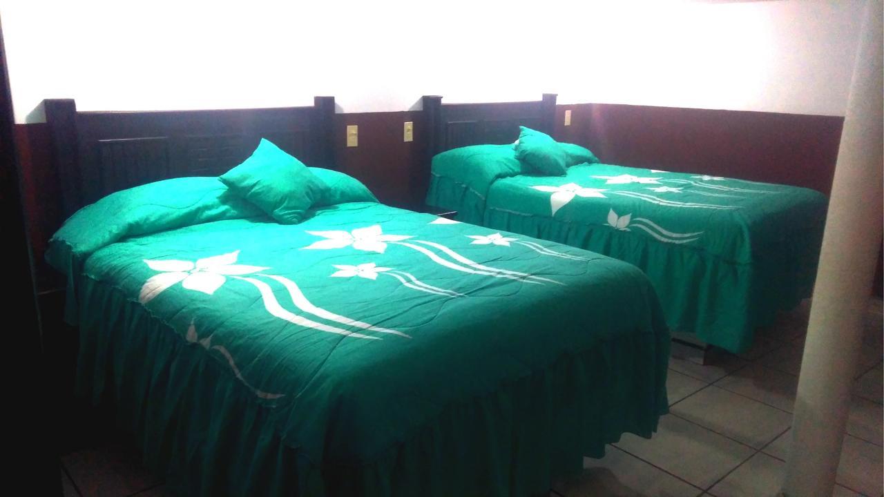 Hotel Falcon Tamasopo Extérieur photo