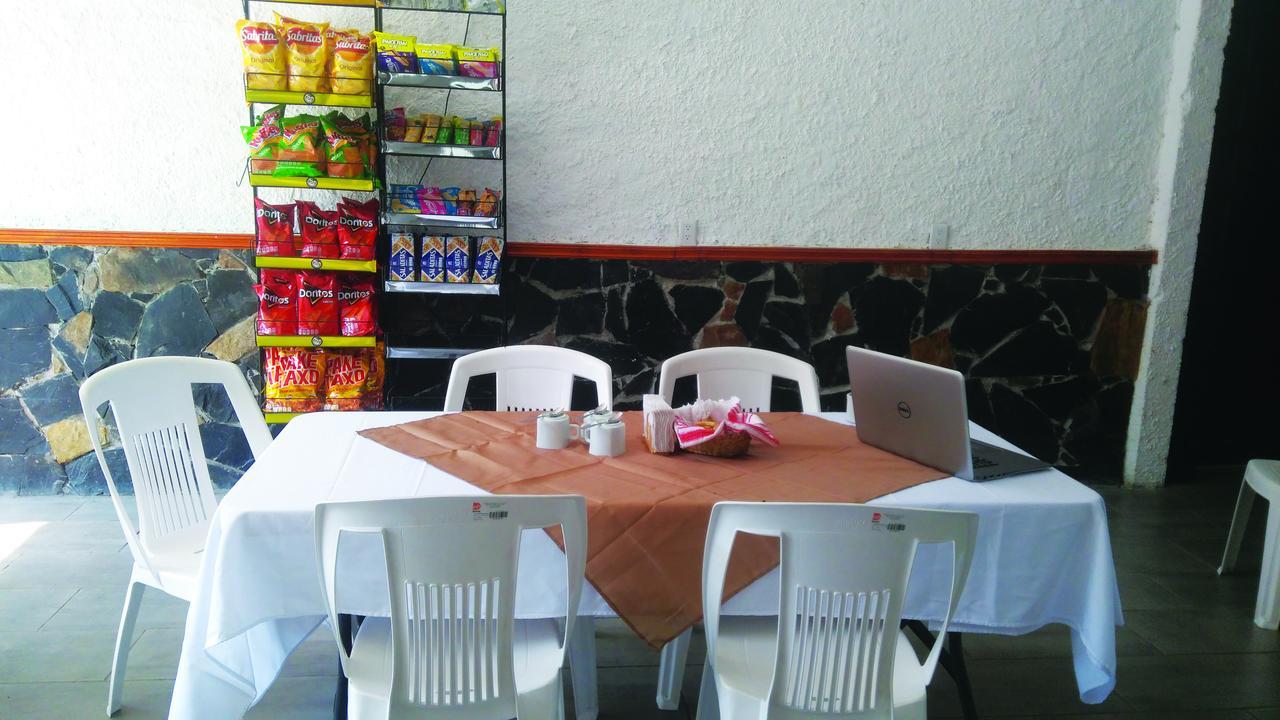Hotel Falcon Tamasopo Extérieur photo